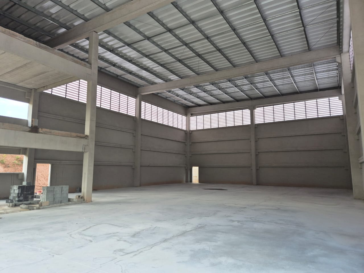 CELOG 2 — galpão interno